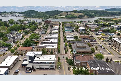 300 Washington Avenue #8, Grand Haven, MI 49417 - Photo 37