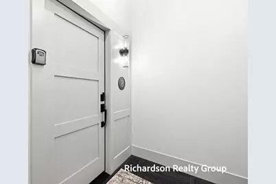 300 Washington Avenue #8, Grand Haven, MI 49417 - Photo 7