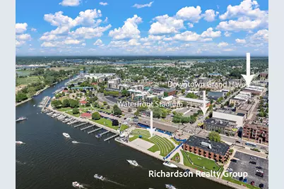 300 Washington Avenue #8, Grand Haven, MI 49417 - Photo 47