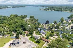 5036 Shoreview Dr, Coloma, MI 49038 - Photo 3
