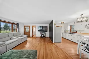 404 Sherwood Ave, Three Oaks, MI 49128 - Photo 3