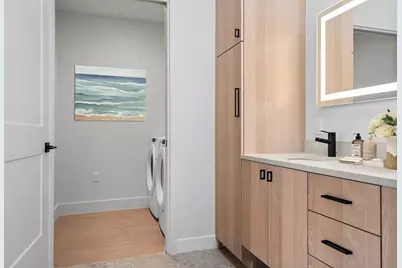 144 Oakes Street SW #2002, Grand Rapids, MI 49503 - Photo 25