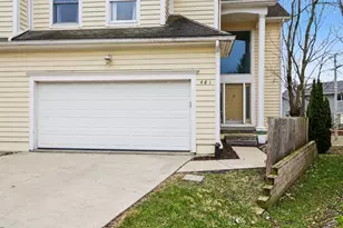 481 Village Oaks Ct, Ann Arbor, MI 48103 - Photo 3