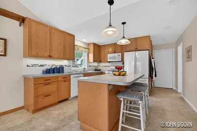 3430 Eastridge Court NE, Grand Rapids, MI 49525 - Photo 9