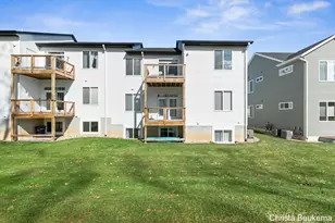 2368 Watertown Way NE, Grand Rapids, MI 49505 - Photo 35