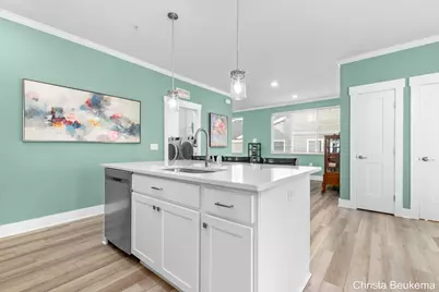 2368 Watertown Way NE, Grand Rapids, MI 49505 - Photo 11