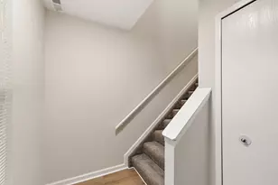 1651 Emerson Cir, Rochester Hills, MI 48307 - Photo 25