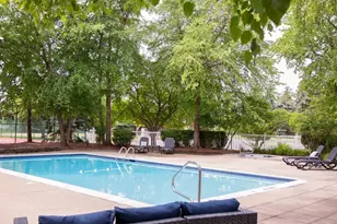 1651 Emerson Cir, Rochester Hills, MI 48307 - Photo 29