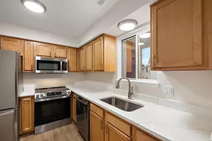 1651 Emerson Cir, Rochester Hills, MI 48307 - Photo 13