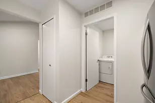 1651 Emerson Cir, Rochester Hills, MI 48307 - Photo 9