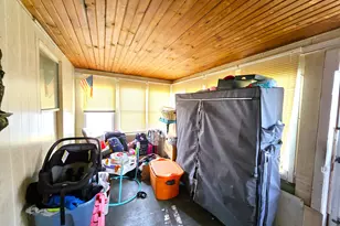 218 S Cherry St, Flushing, MI 48433 - Photo 13