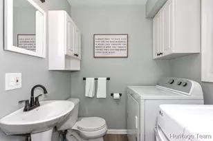 8116 Birchwood Ave, Jenison, MI 49428 - Photo 21