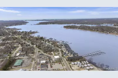 543 Macatawa Avenue, Holland, MI 49423 - Photo 79