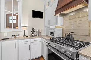 543 Macatawa Ave, Holland, MI 49423 - Photo 9