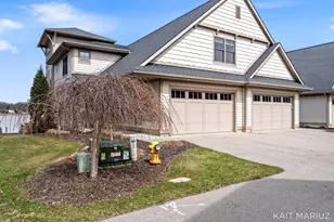 543 Macatawa Ave, Holland, MI 49423 - Photo 3