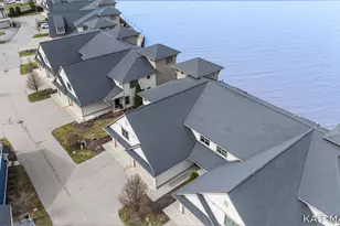 543 Macatawa Ave, Holland, MI 49423 - Photo 71