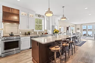 543 Macatawa Avenue, Holland, MI 49423 - Photo 7