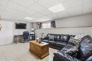 871 Vanderpool Dr, Troy, MI 48083 - Photo 17