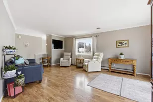 871 Vanderpool Dr, Troy, MI 48083 - Photo 5