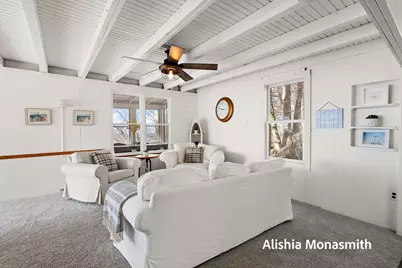 15058 Stickney Ridge Road, Grand Haven, MI 49417 - Photo 11