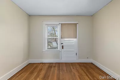 1010 Tamarack Avenue NW, Grand Rapids, MI 49504 - Photo 17