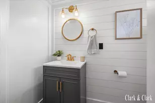 320 Roberta Jayne Dr, Lowell, MI 49331 - Photo 15