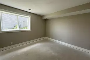 10124 Strawberry Ln, Zeeland, MI 49464 - Photo 13