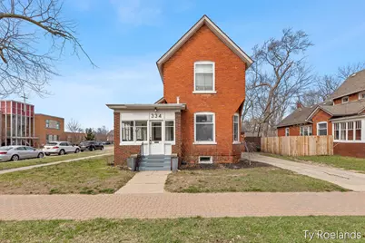 334 Central Avenue, Holland, MI 49423 - Photo 1
