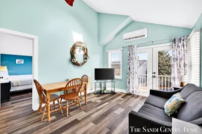 209 Clinton Avenue, Grand Haven, MI 49417 - Photo 23