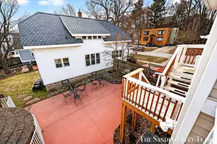 209 Clinton Ave, Grand Haven, MI 49417 - Photo 39