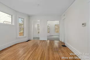 1045 Jackson St NW, Grand Rapids, MI 49504 - Photo 3