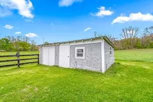 104 McClellan St, Hillsdale, MI 49242 - Photo 23