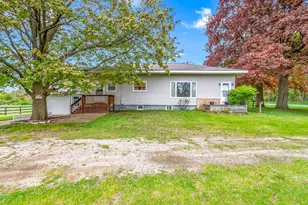 104 McClellan St, Hillsdale, MI 49242 - Photo 19