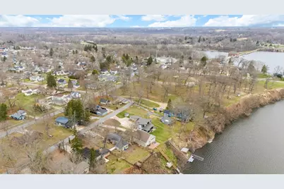 308 Fisher Court, Berrien Springs, MI 49103 - Photo 77