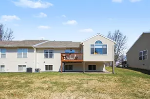 15497 Winchester Cir, Grand Haven, MI 49417 - Photo 3