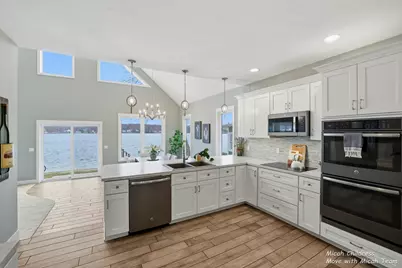 8563 Je NE Be Drive NE, Rockford, MI 49341 - Photo 11