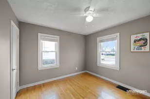 1011 Johnston St SE, Grand Rapids, MI 49507 - Photo 9