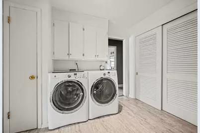 240 N Clubview Drive, Ypsilanti, MI 48197 - Photo 11