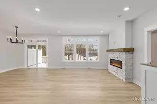 6607 Timber Crst Dr NE, Rockford, MI 49341 - Photo 3