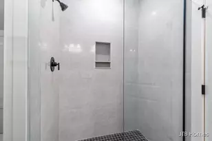 6607 Timber Crst Dr NE, Rockford, MI 49341 - Photo 15