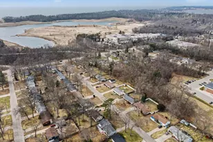 2289 Castle Ave, Norton Shores, MI 49441 - Photo 23