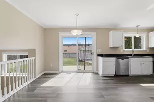 41427 Larimore Ln, Canton, MI 48187 - Photo 9