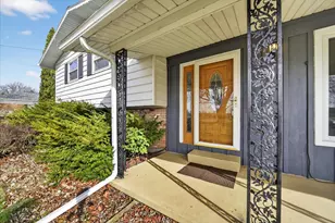4546 E Berry Rd, Pleasant Lake, MI 49272 - Photo 5