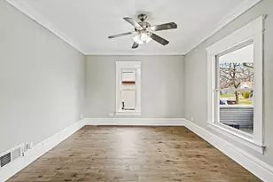 905 N Sycamore St, Lansing, MI 48906 - Photo 5