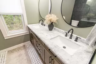 553 W Middle St, Chelsea, MI 48118 - Photo 17