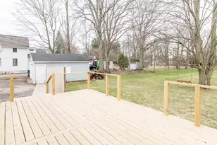 553 W Middle St, Chelsea, MI 48118 - Photo 27