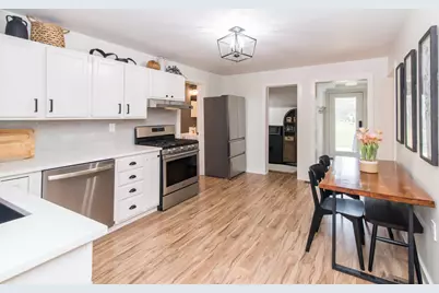 553 W Middle Street, Chelsea, MI 48118 - Photo 9