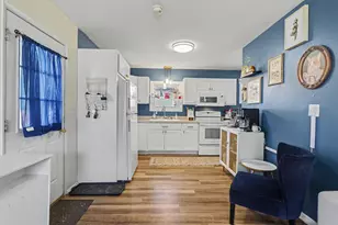 133 W Hughes St, Marshall, MI 49068 - Photo 7