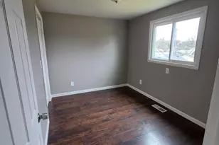 6338 Hazel St, Taylor, MI 48180 - Photo 15