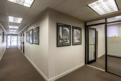 100 W Washington Avenue, Jackson, MI 49201 - Photo 15